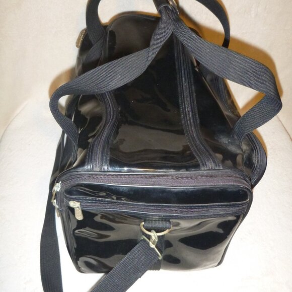 Sherpa's Original Travel Pet Carrier (M) - Picture 3 of 4